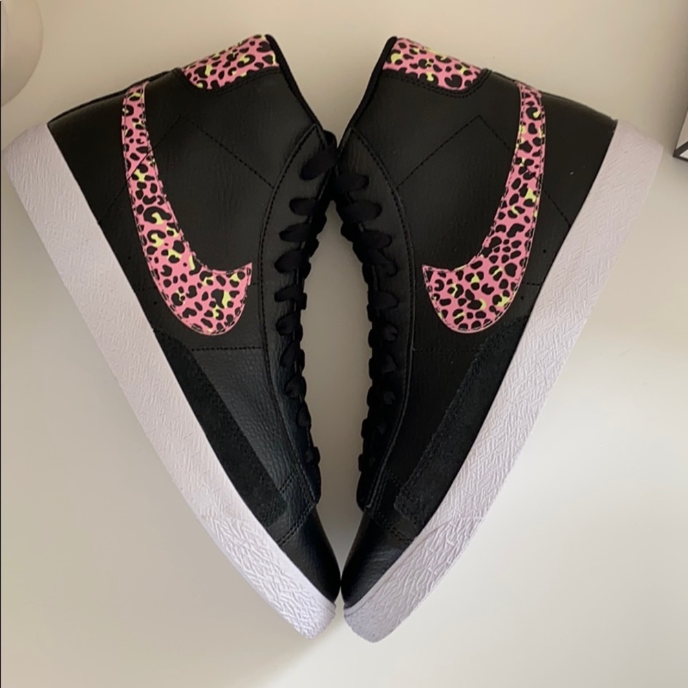 NEW Nike blazer mid black rare sneakers - Picture 7 of 8